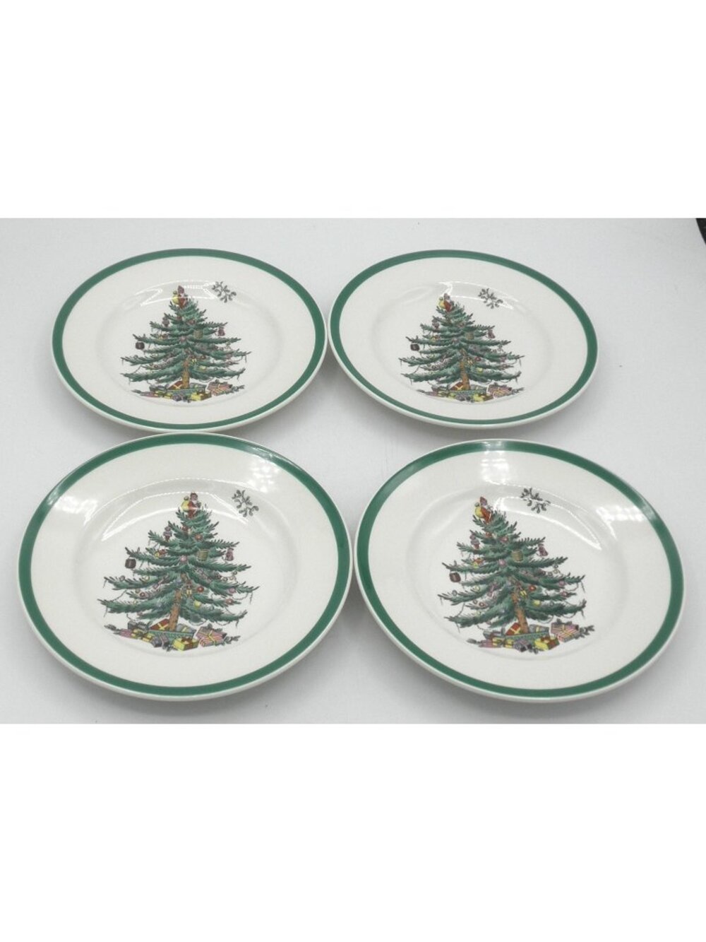Christmas Tree by Spode 6-1/2 Inch Bread Plates Set of 4 Pattern Code: SP CHT